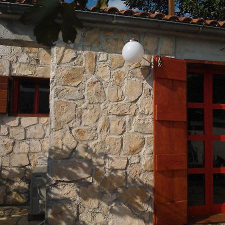 Apartments Picasso Komiža Екстериор снимка